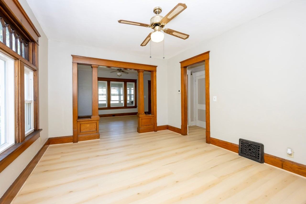 121 Chestnut Ave Ne - Photo 7 of 20