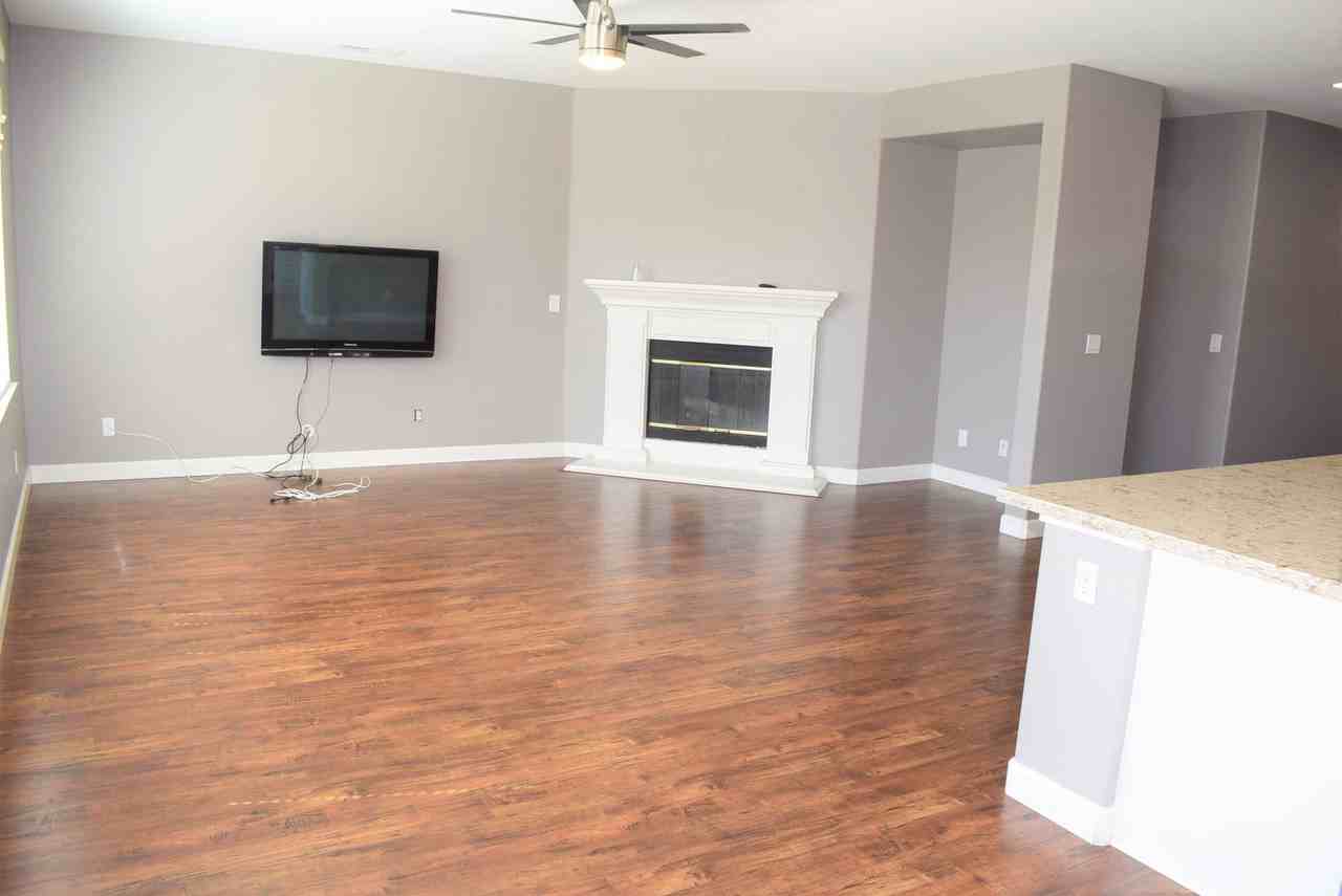 9296 Trout Way - Photo 4 of 16