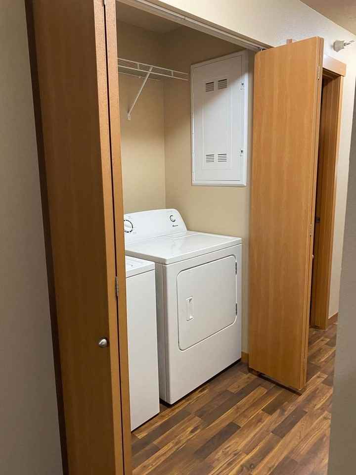 1624 20th Ave Nw #203 - Photo 4 of 8