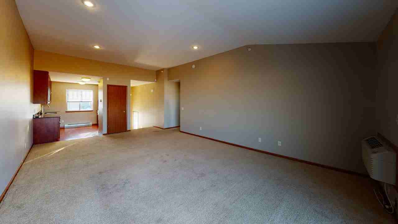 2812 15th Ave NW - Photo 2 of 12