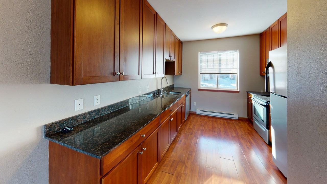 2812 15th Ave NW - Photo 4 of 12