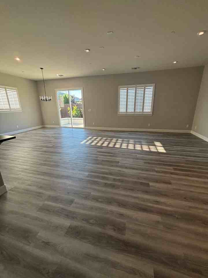 2037 Fowler Way - Photo 7 of 17