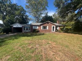 featured image of 16 Grandview St