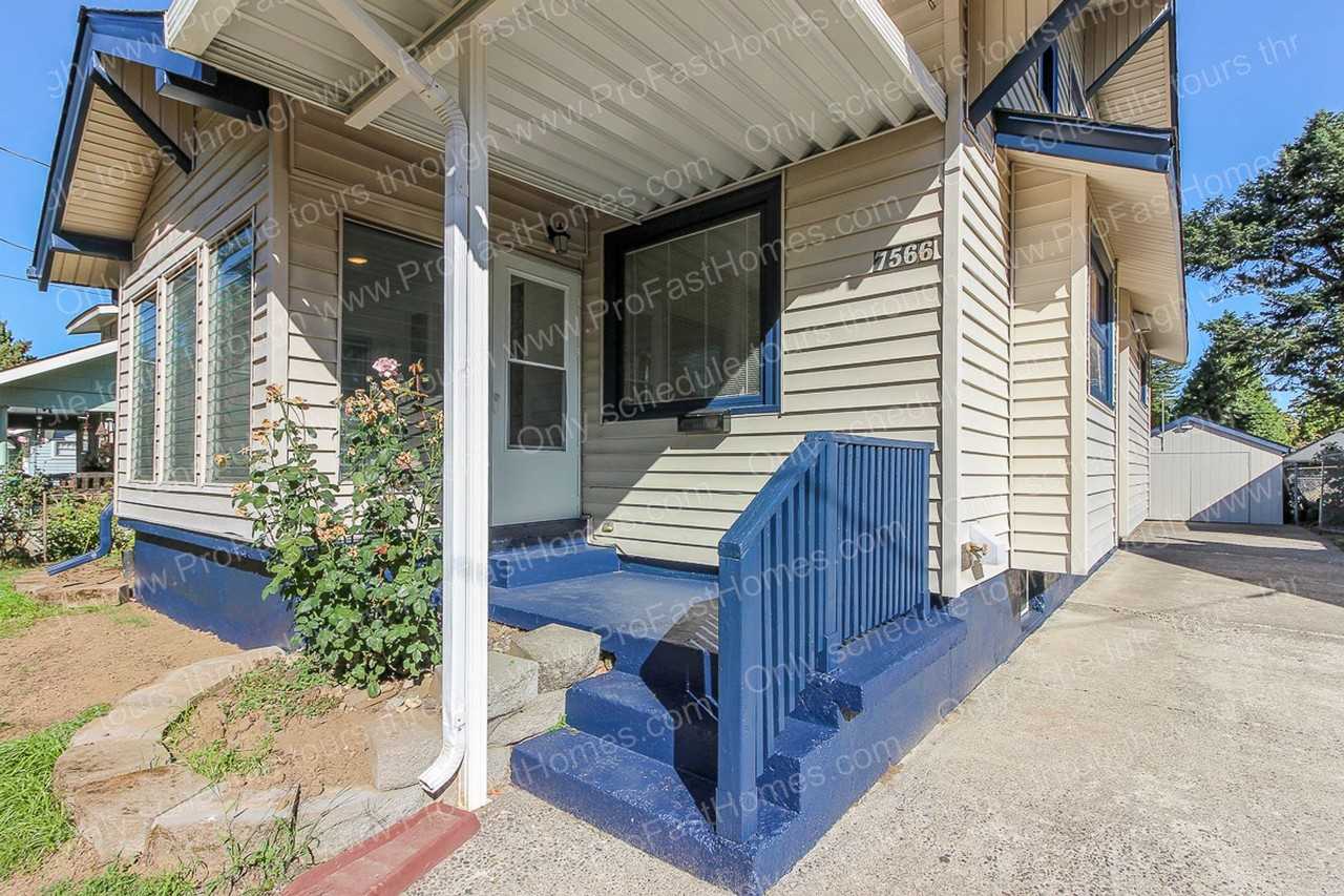 7566 N Fowler Ave - Photo 3 of 33