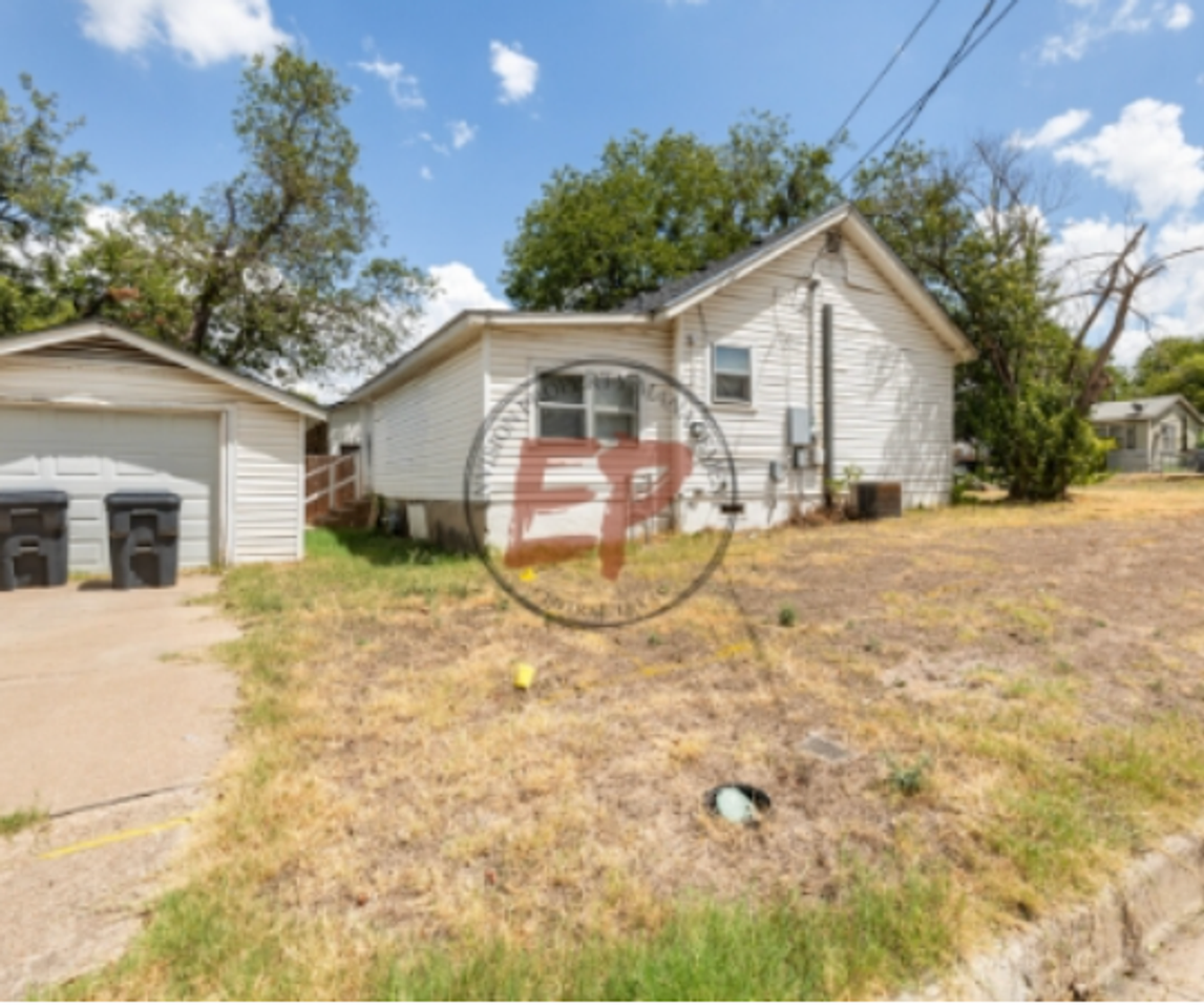 2225 Trice Ave - Photo 2 of 6