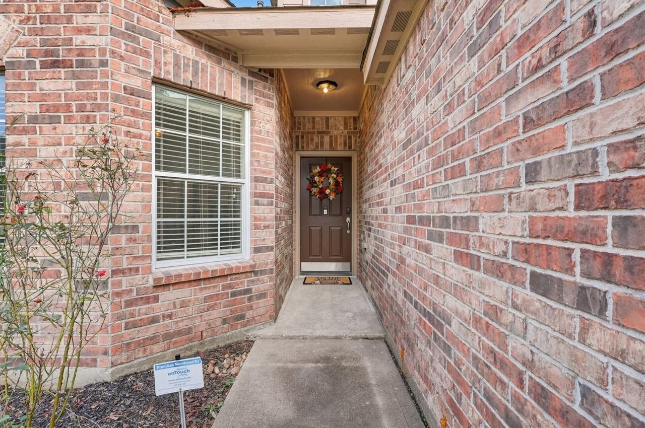 9923 Onyx Trail Dr - Photo 3 of 36