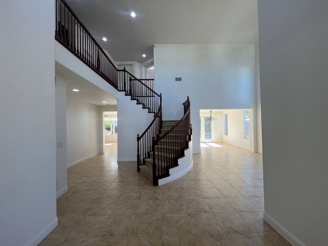 1551 Ainsworth Ln - Photo 4 of 50