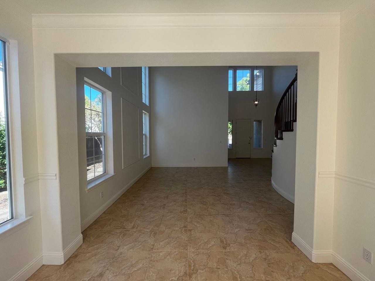 1551 Ainsworth Ln - Photo 6 of 50
