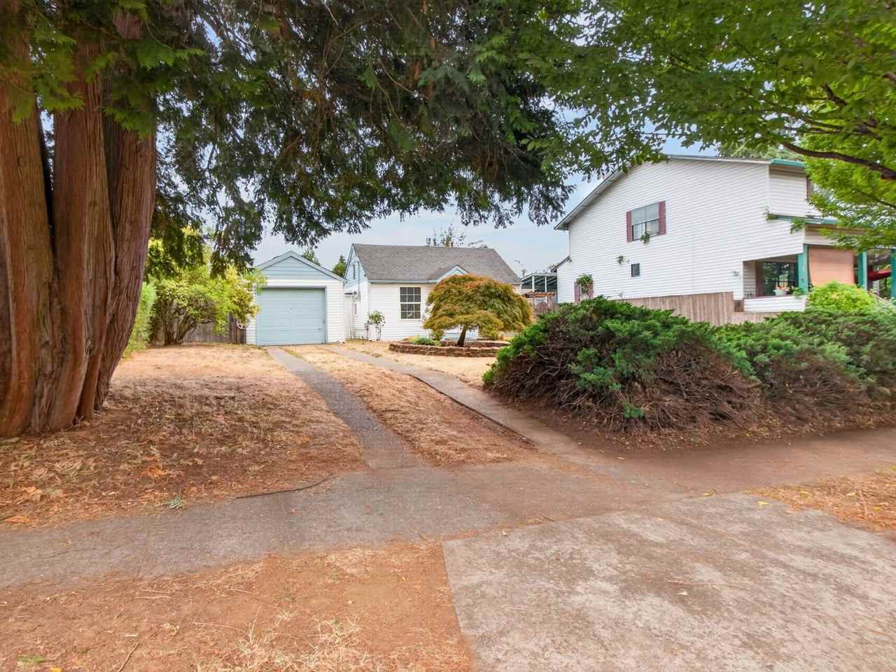 3515 Grant St - Photo 2 of 15