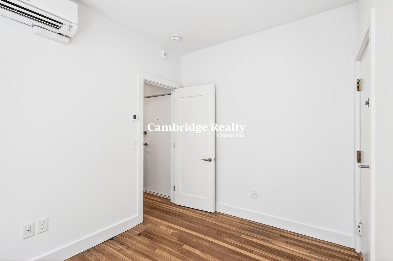 12 Elko St #3T - Photo 6 of 14