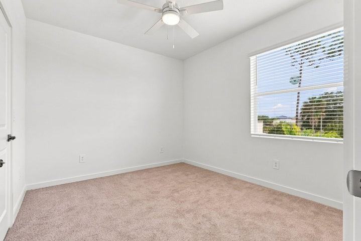 147 Lakeside Landing Court - Photo 7 of 8