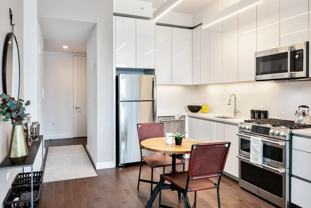 511 W 36th St #17J - Photo 1 of 1