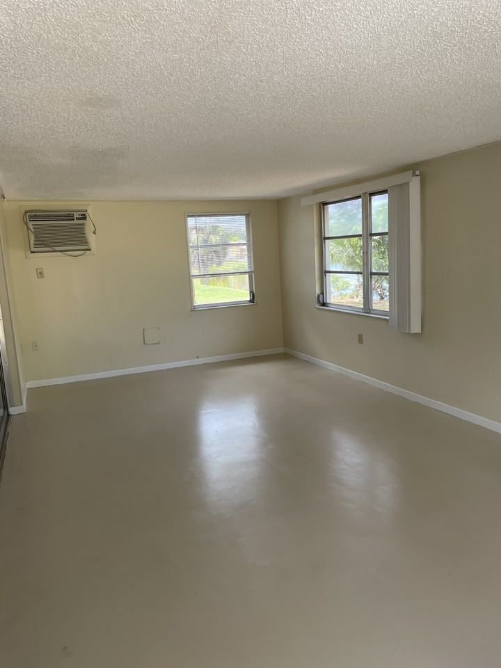 6300 Mosby Place - Photo 2 of 27