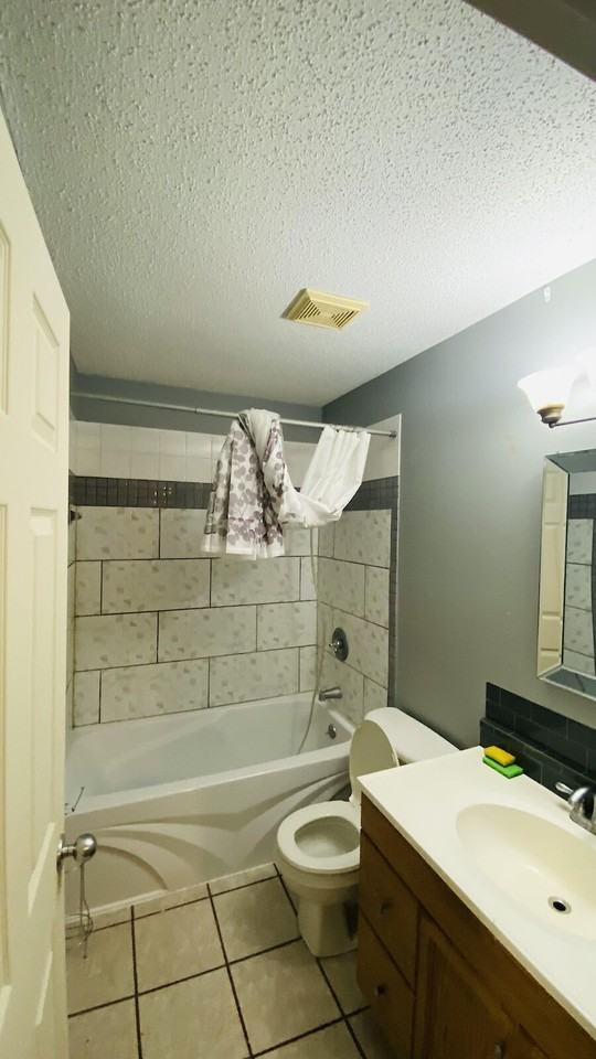 319 Falshire Way Ne - Photo 2 of 19