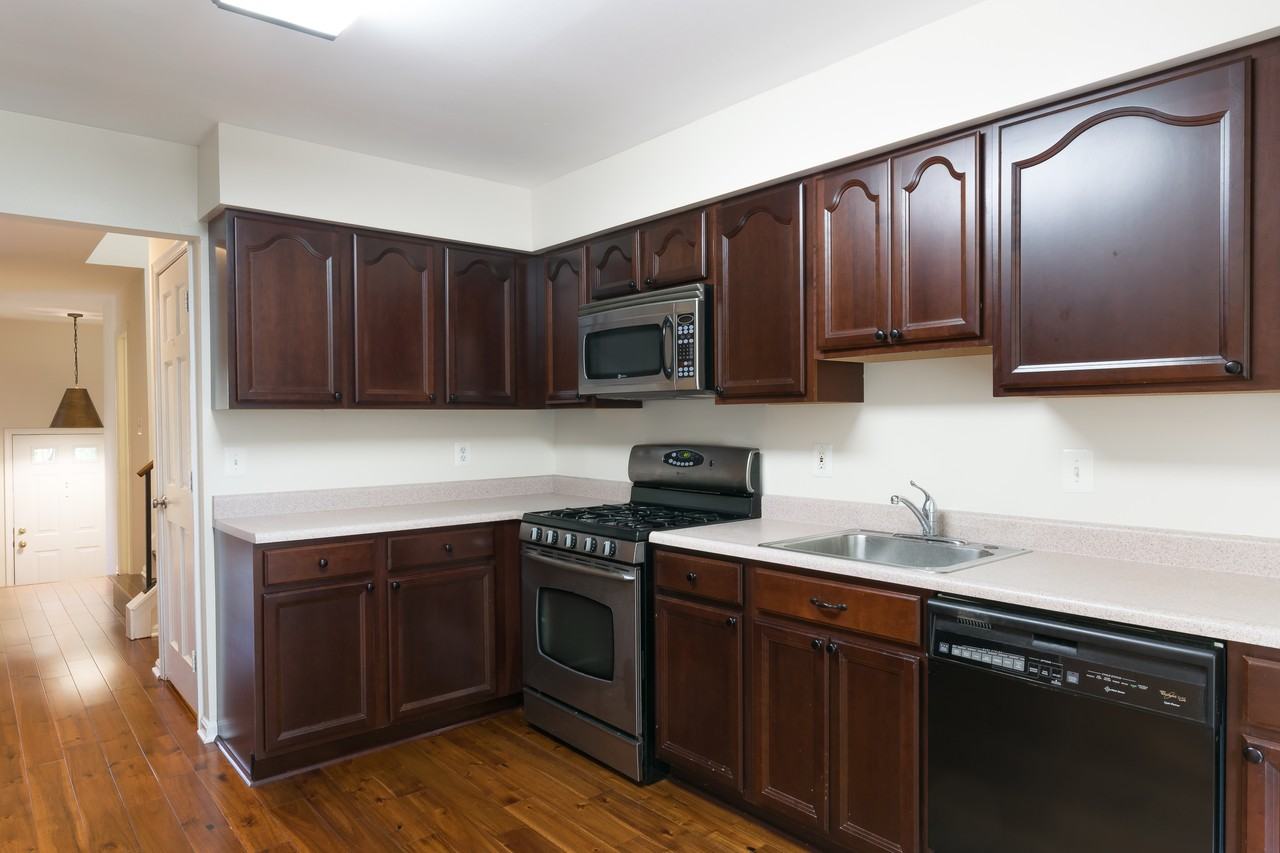 3745 Yorktown Village Pass - Photo 6 of 17