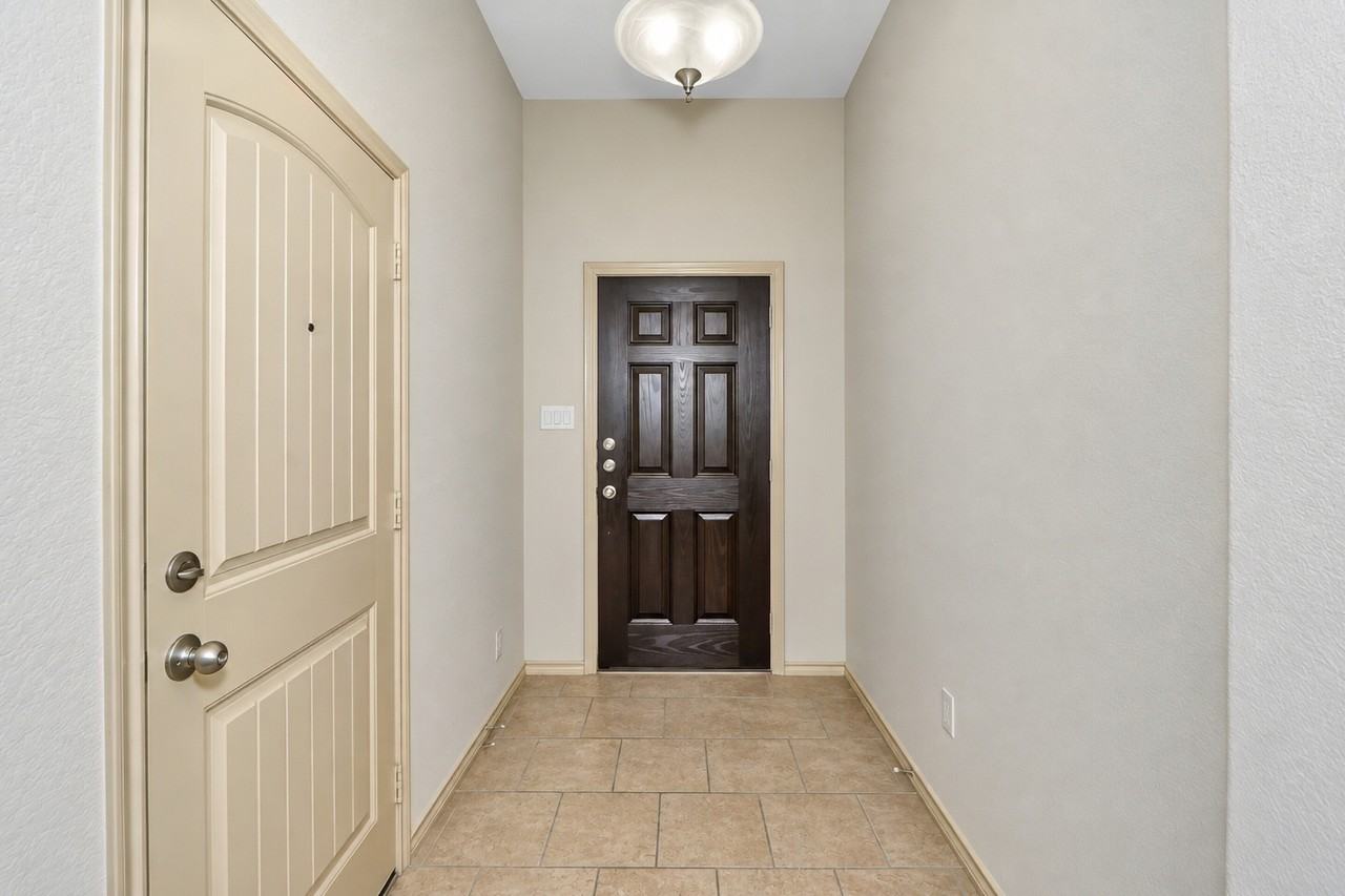 1245 Goodland Ter - Photo 6 of 36
