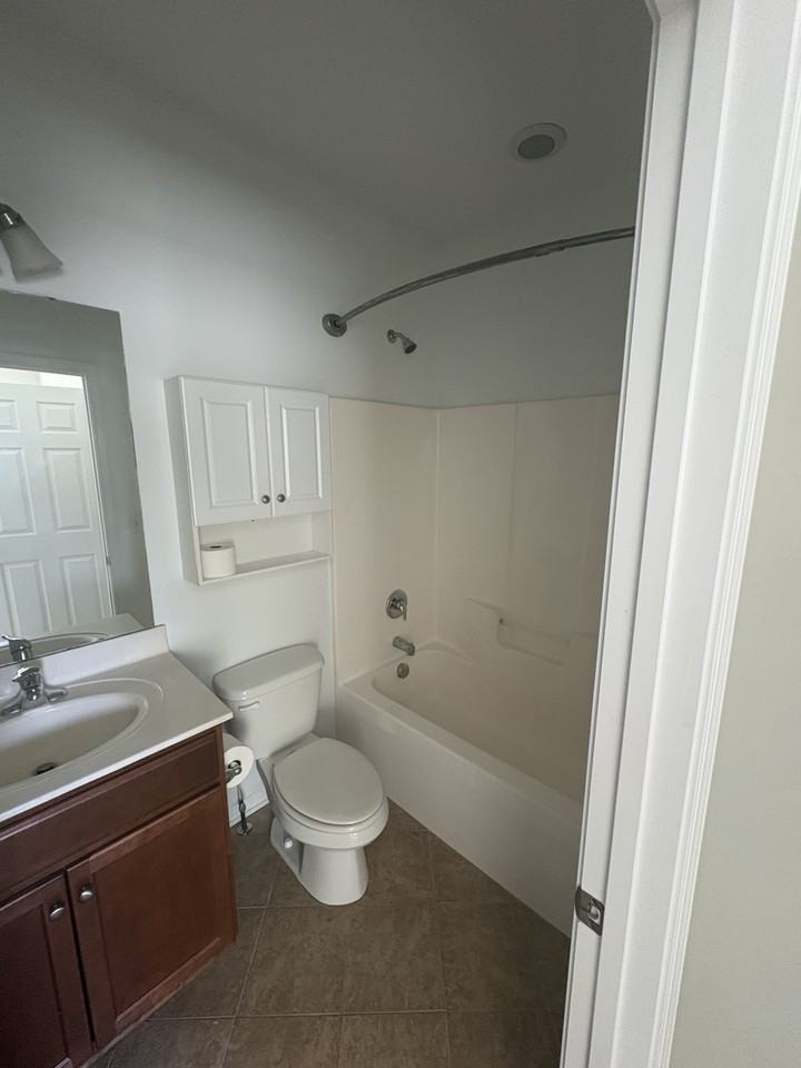 111 Kiley St - Photo 6 of 17