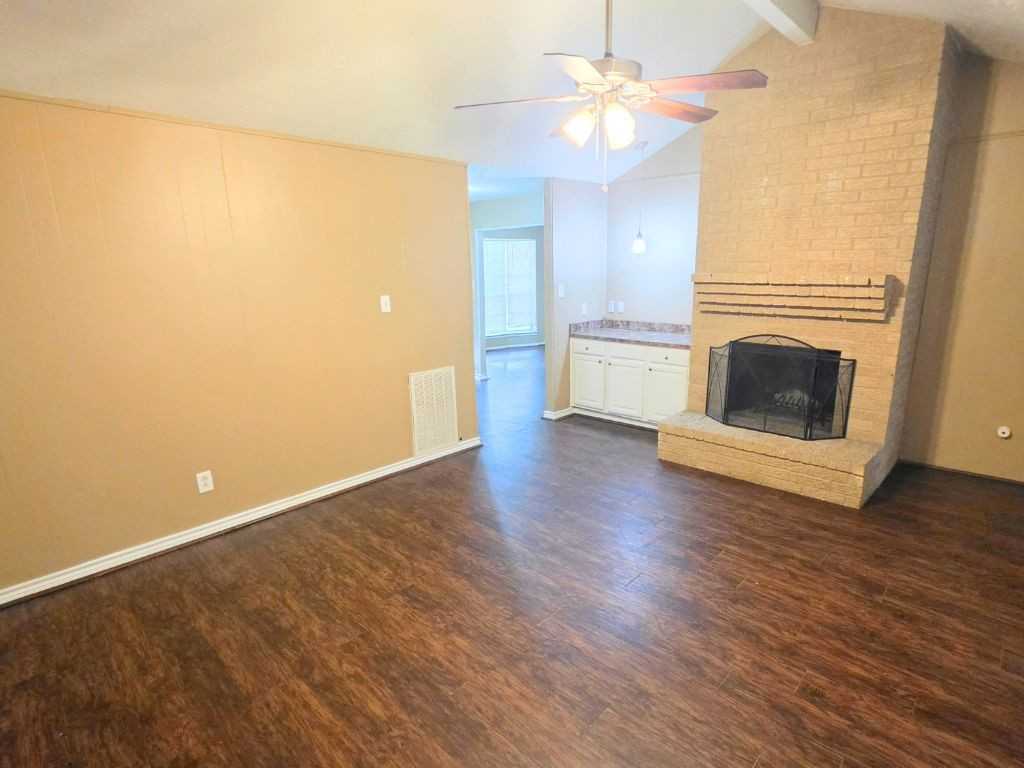 17602 Favor Bend Dr - Photo 3 of 24