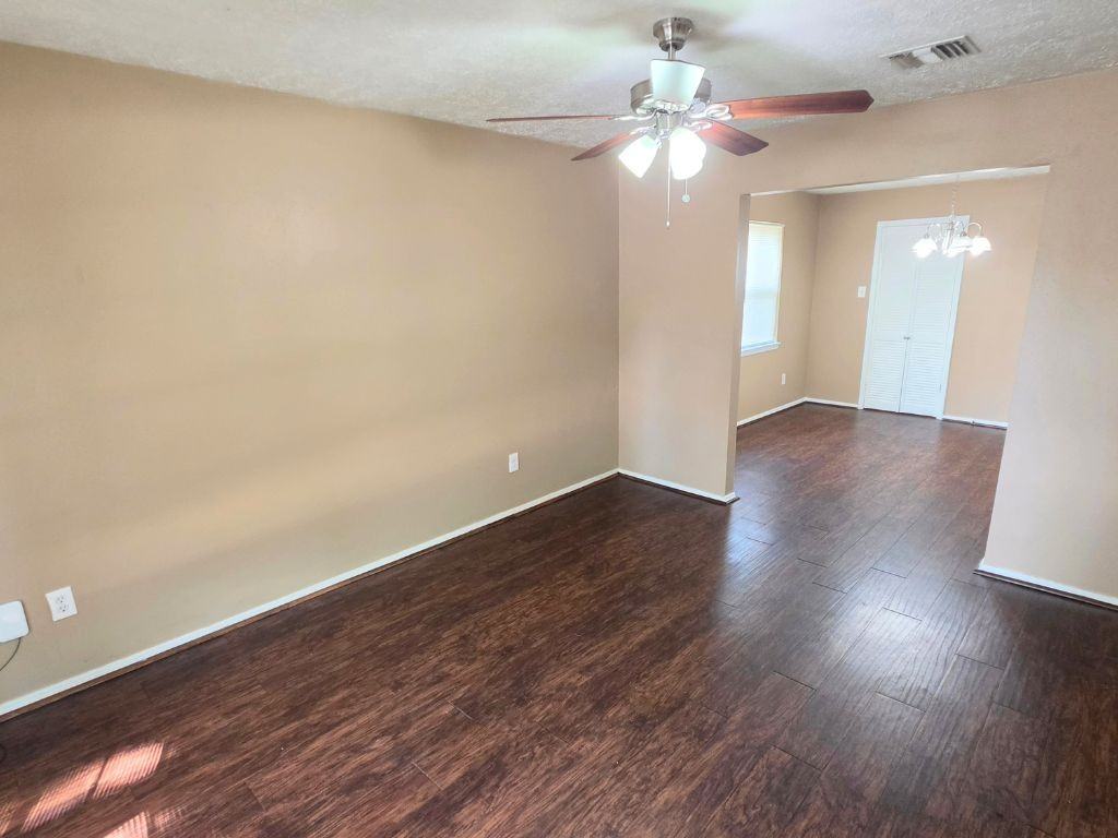 17602 Favor Bend Dr - Photo 5 of 24