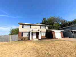 featured image of 701 Ne Katherine Pl