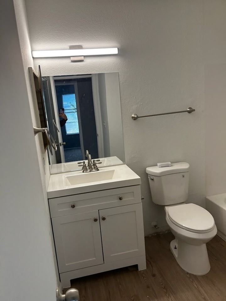 4608 W Gary Dr - Photo 6 of 19