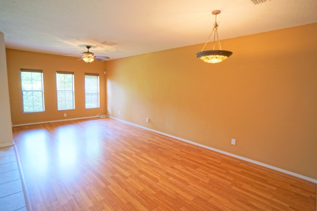 30119 Mossbank Dr - Photo 5 of 15