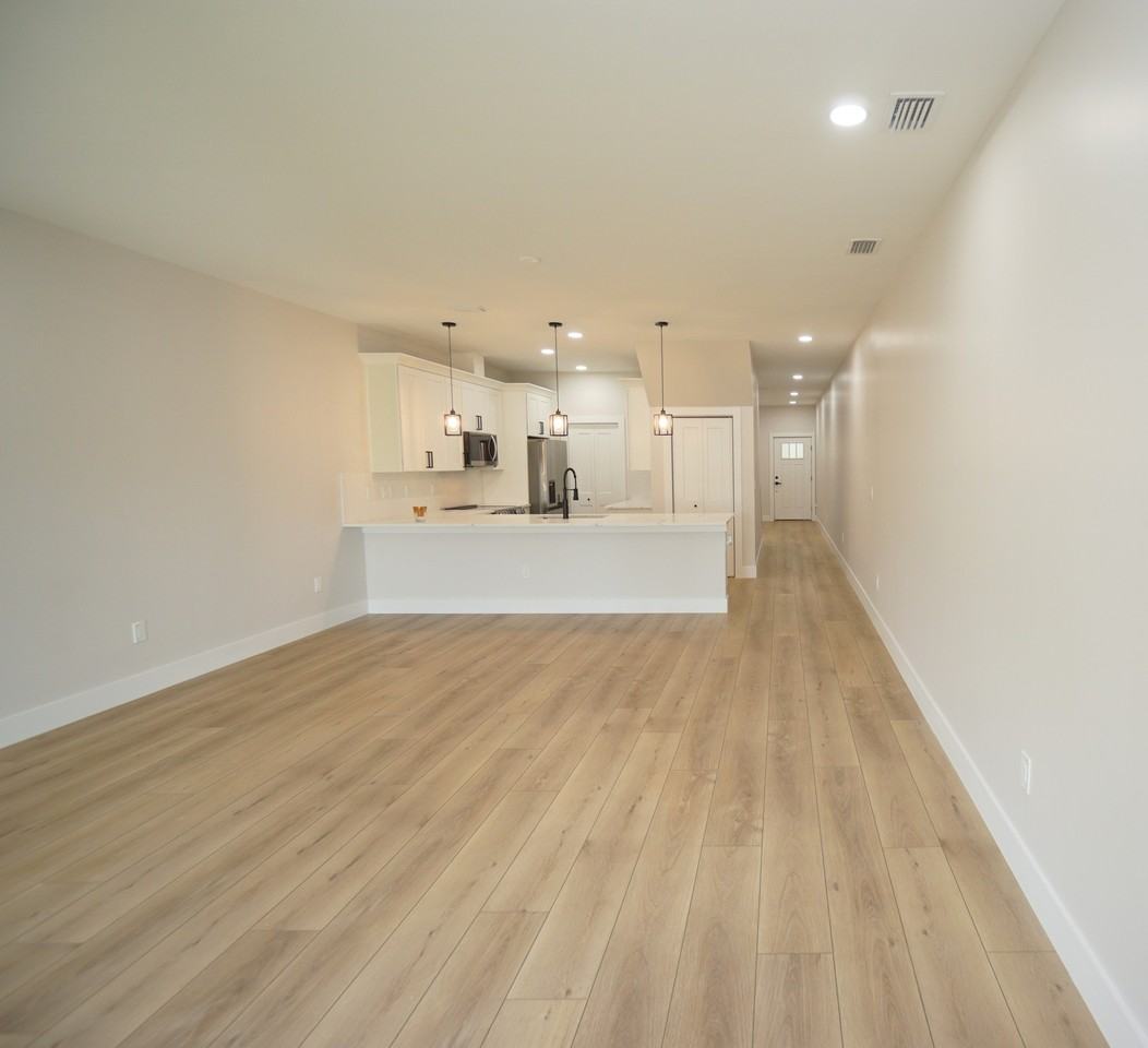 4308 W Gray St #4 - Photo 5 of 22