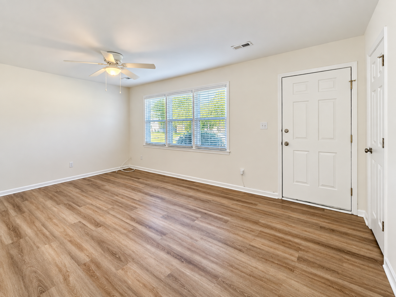307 Gippy Dr - Photo 4 of 25