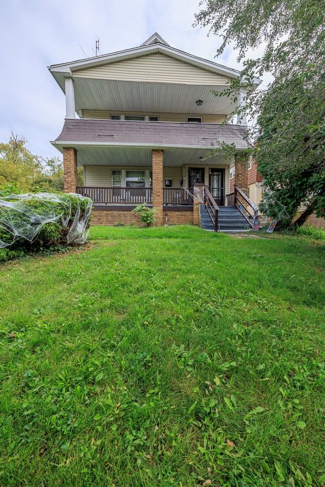 949 Helmsdale Rd - Photo 2 of 3
