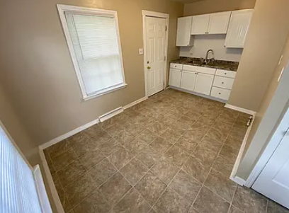 2721 Prast Blvd - Photo 3 of 10
