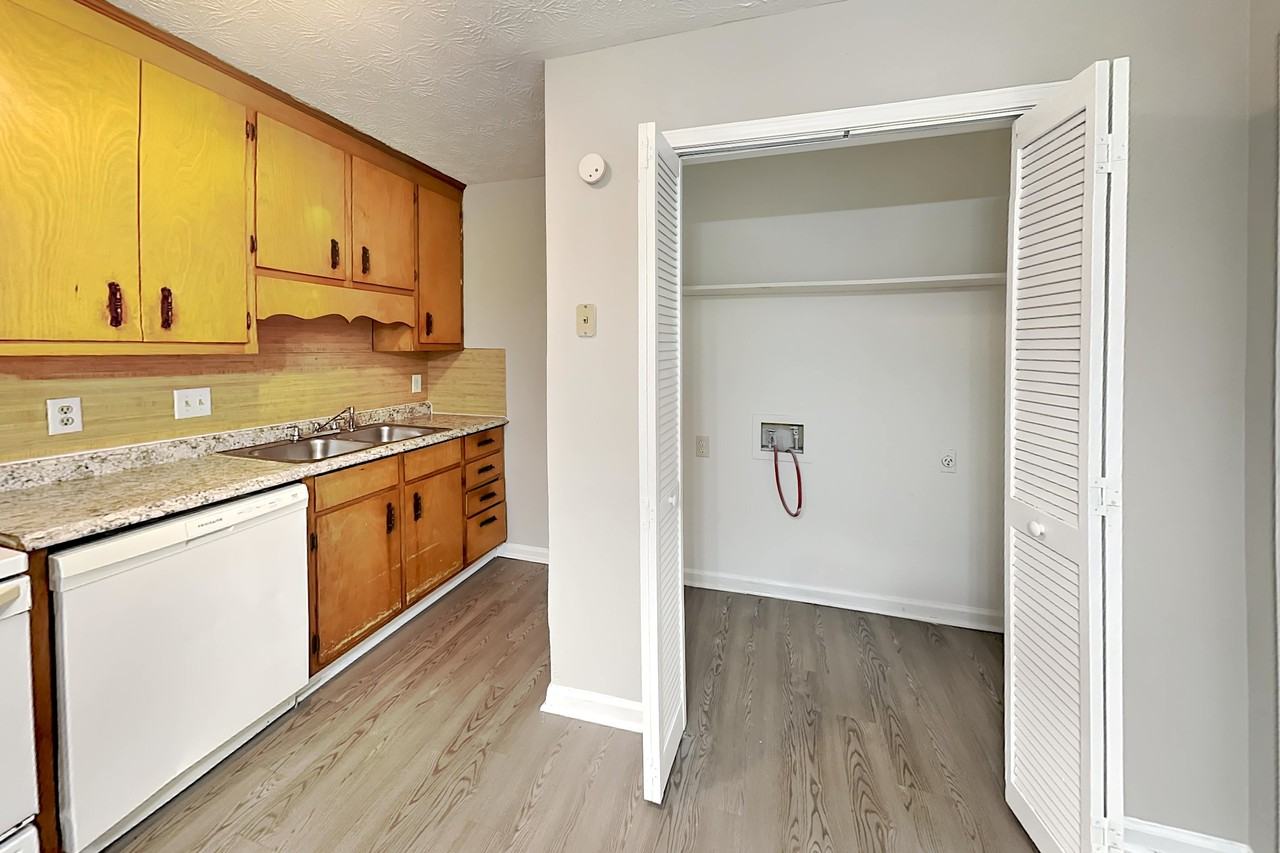 17 Fieldstone Ct Nw #B - Photo 7 of 15