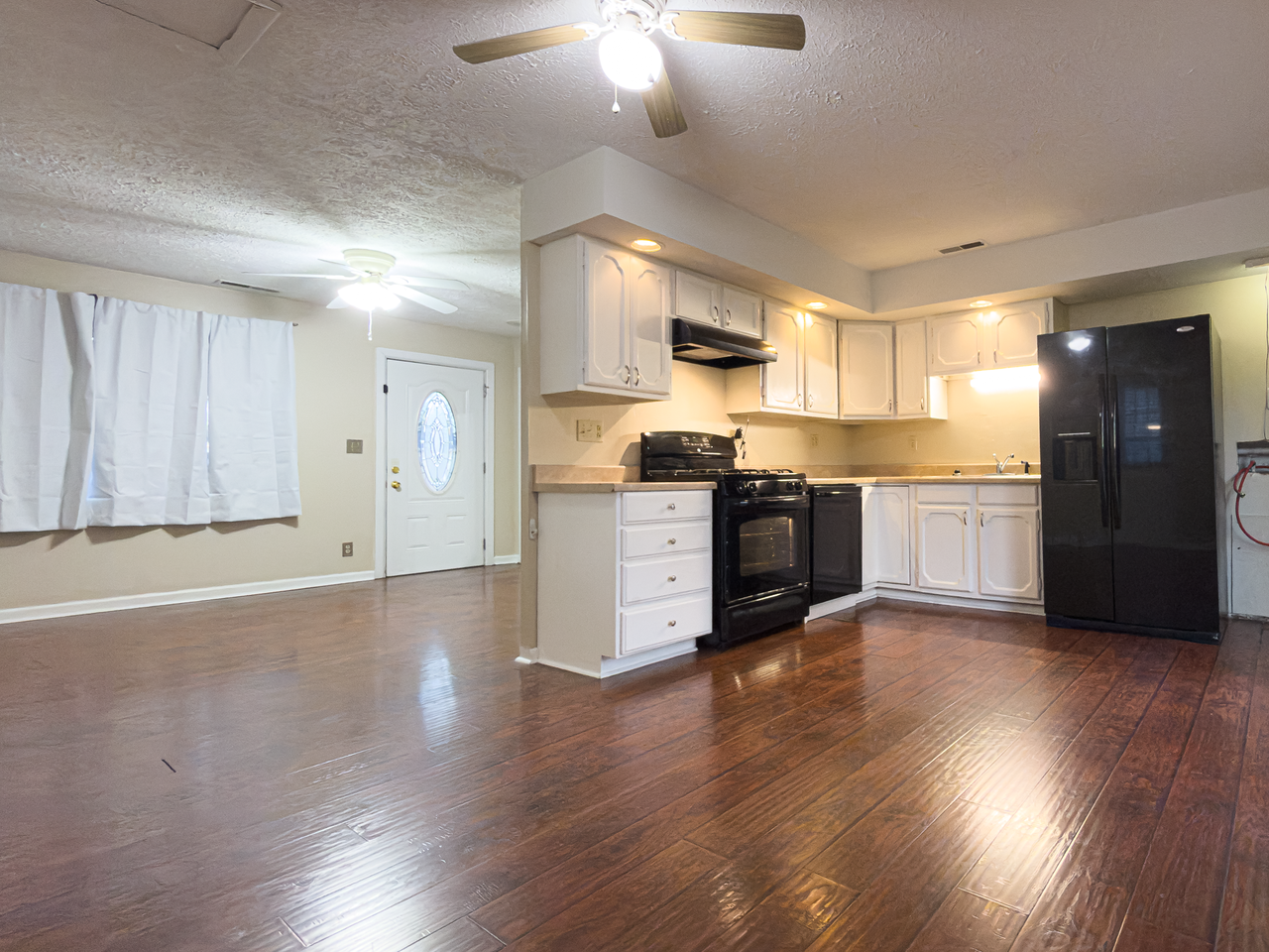 668 Greenbriar St #NA - Photo 3 of 15