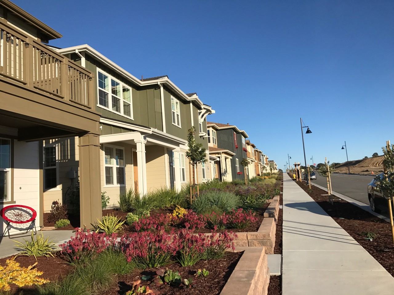 249 9th St #NA - Photo 2 of 16