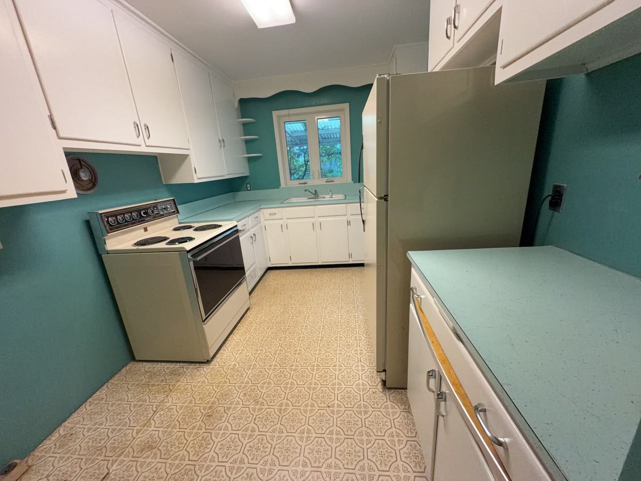 319 W Brookside St - Photo 5 of 11