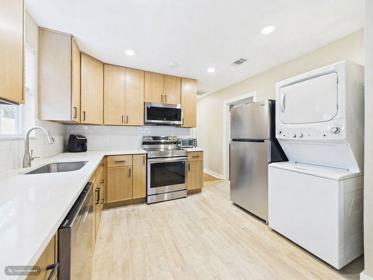 713 Harris Ave - Photo 5 of 19
