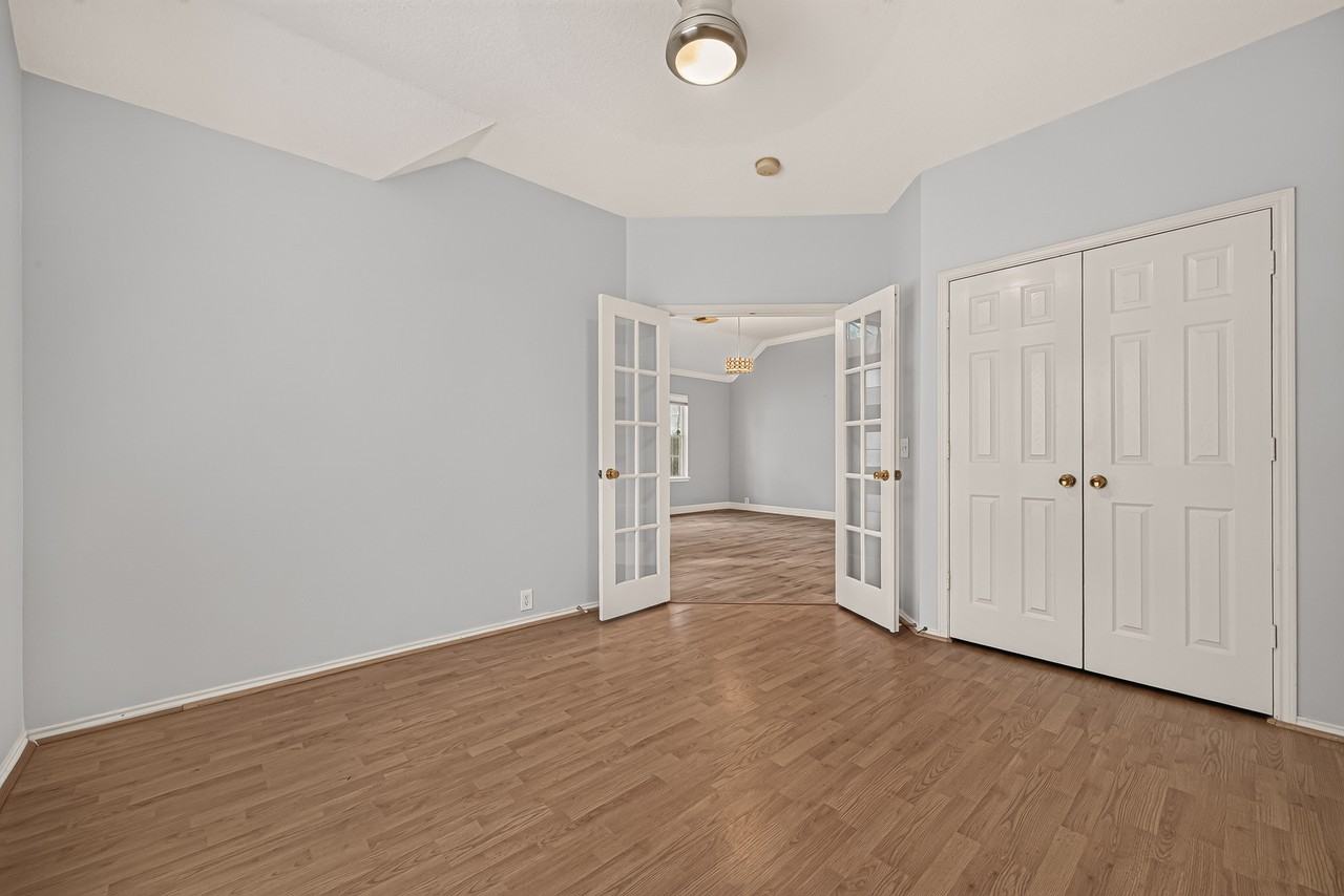 5811 Prade Ranch Ln - Photo 5 of 42