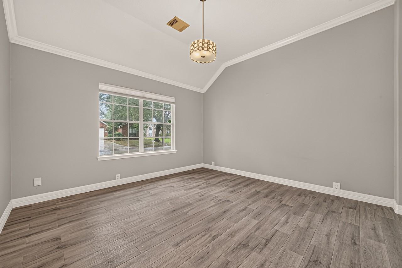 5811 Prade Ranch Ln - Photo 6 of 42