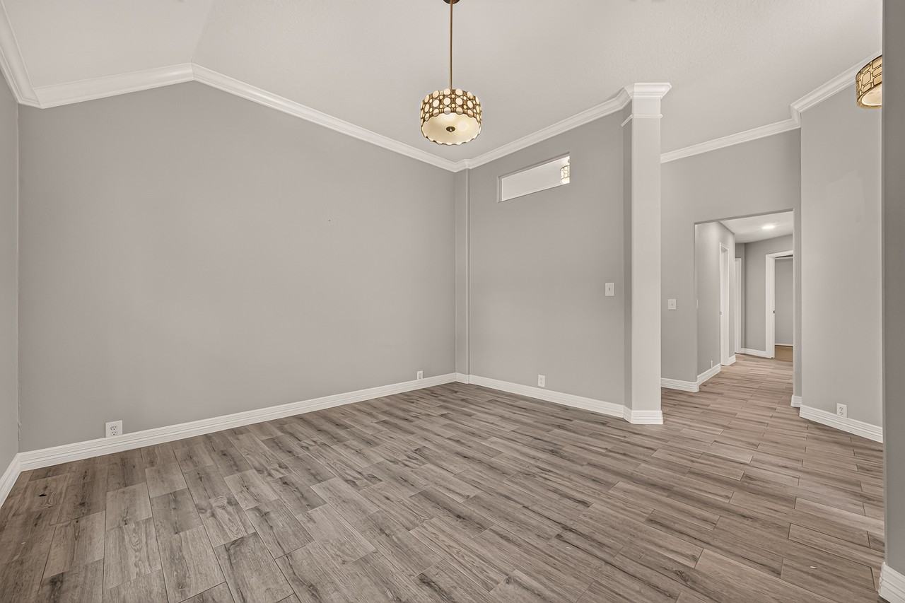 5811 Prade Ranch Ln - Photo 7 of 42