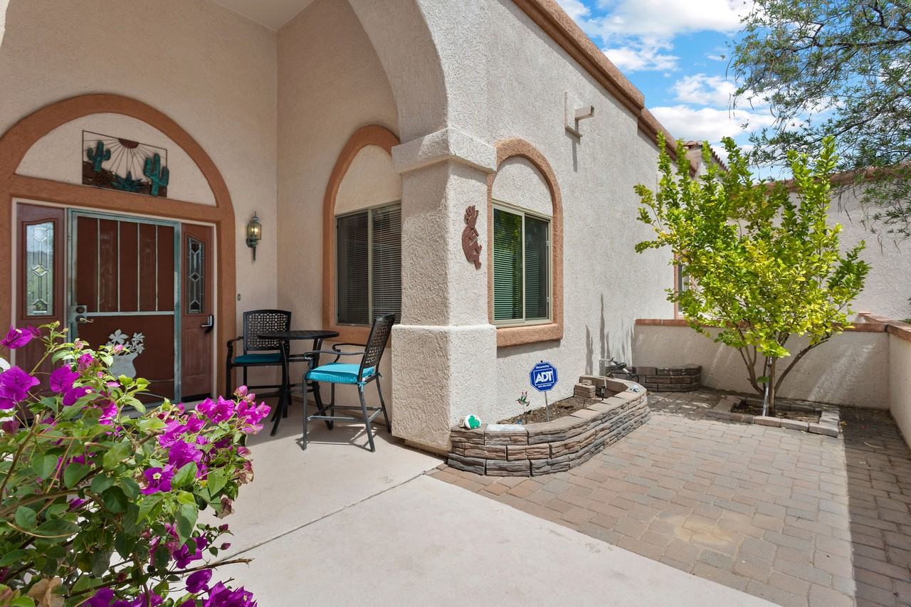 1348 W Cactus Moon Pl - Photo 3 of 30