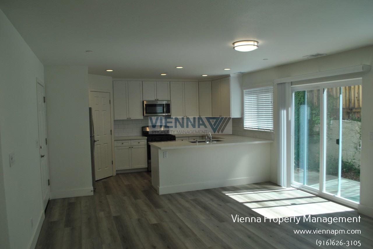 4810 Morgera Ln - Photo 3 of 26