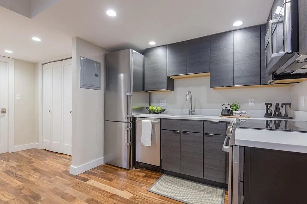 38 Saint Botolph St #B3 - Photo 4 of 16