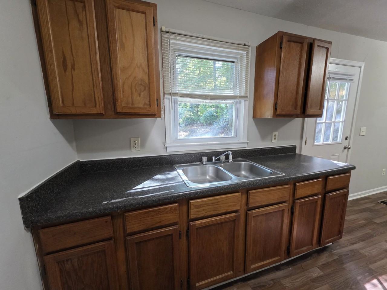 105 Knob Ave - Photo 2 of 10
