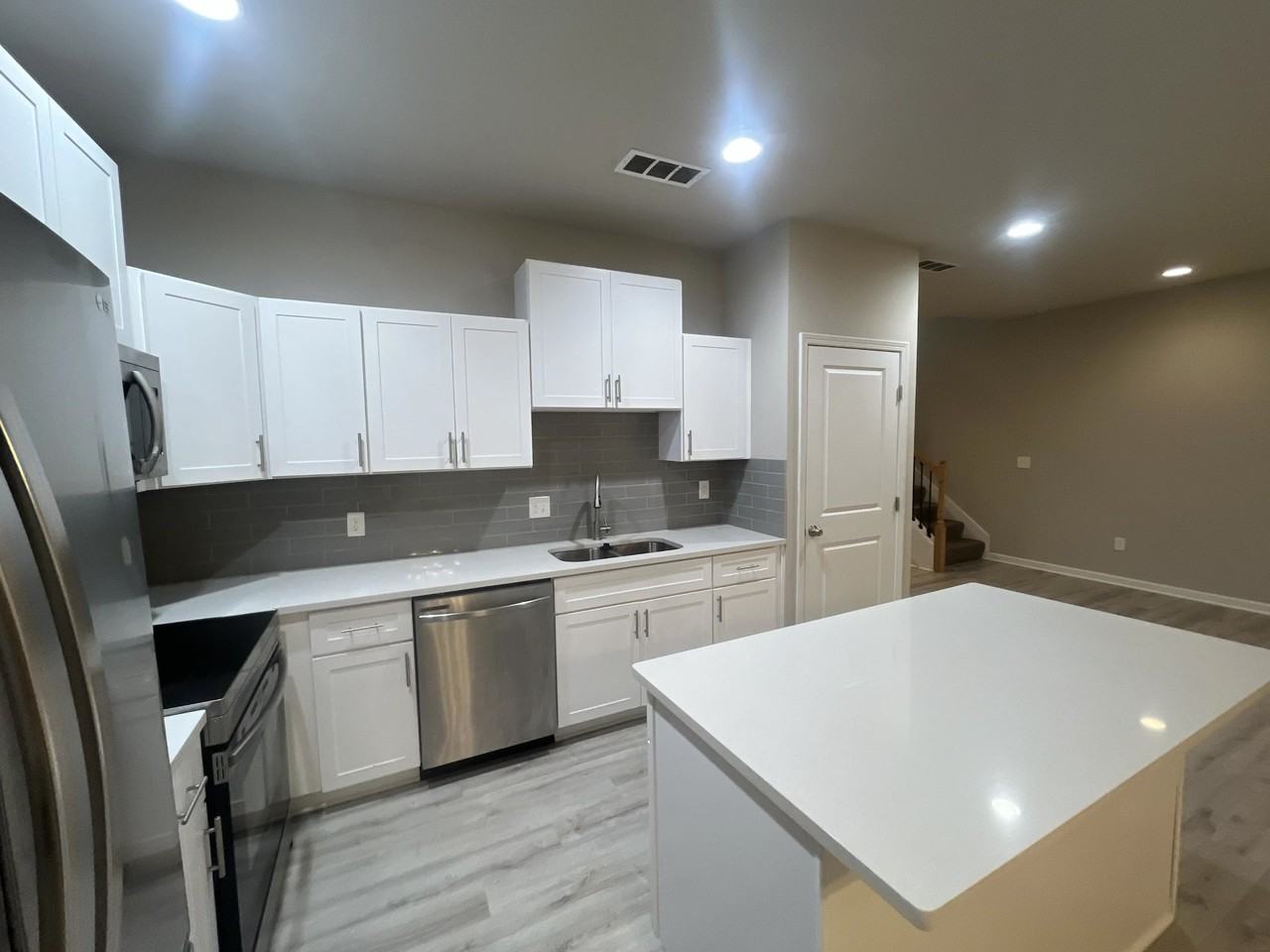 8327 Triple Crown Dr - Photo 5 of 11