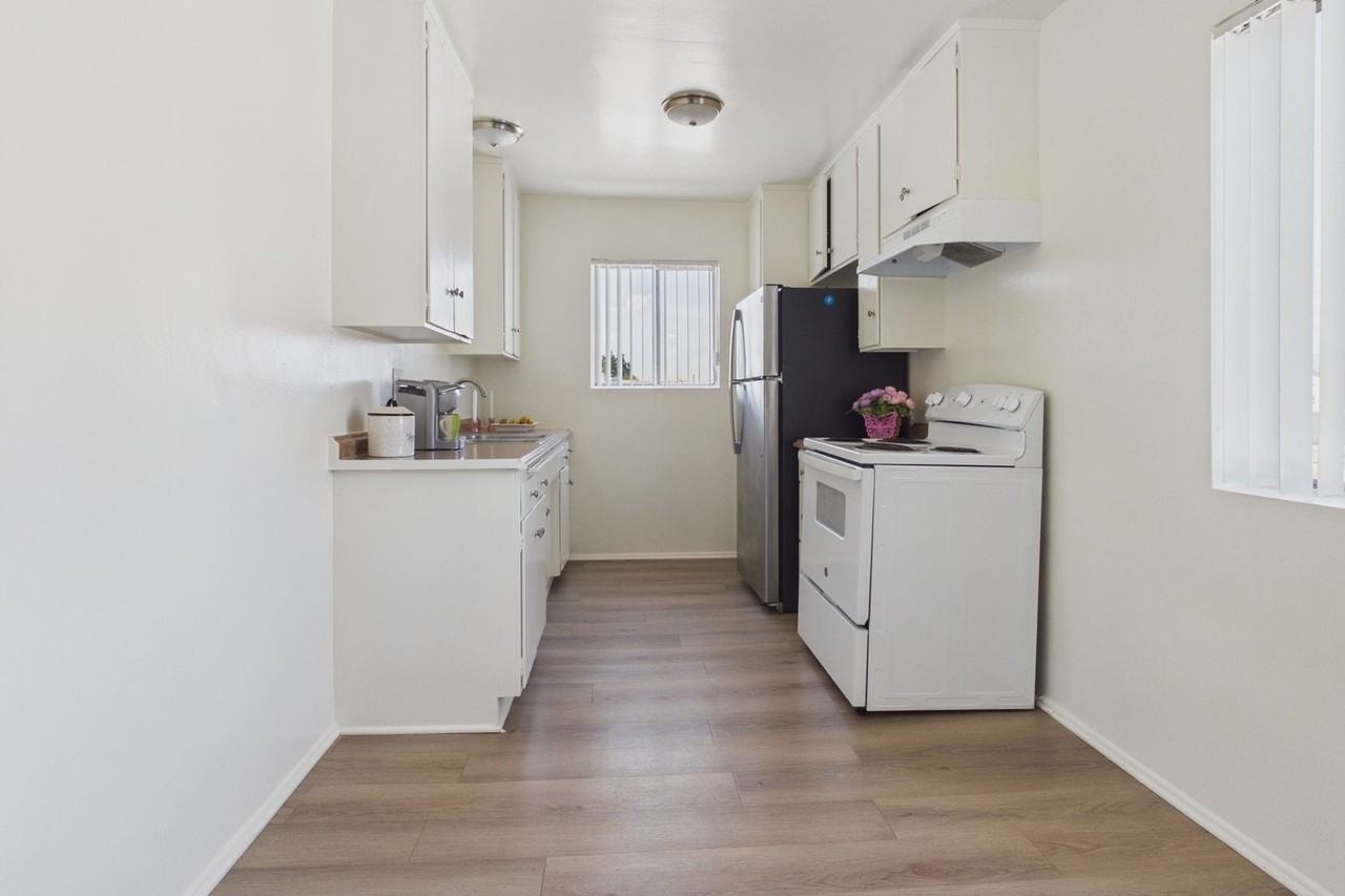 Sepulveda Manhattan Apartments - Photo 2 of 50