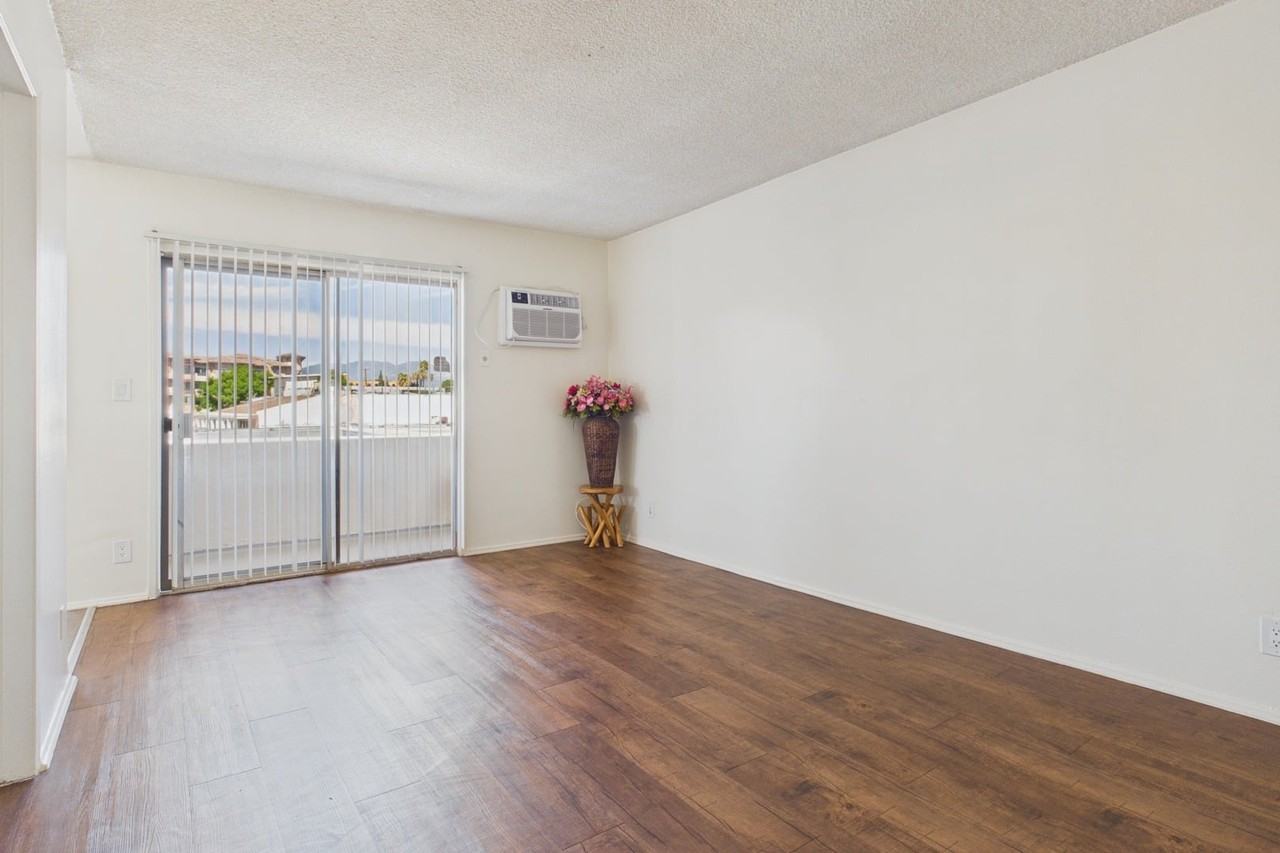 Sepulveda Manhattan Apartments - Photo 6 of 50