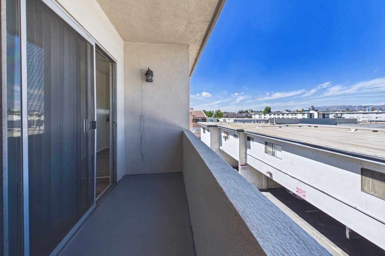 Sepulveda Manhattan Apartments - Photo 7 of 50