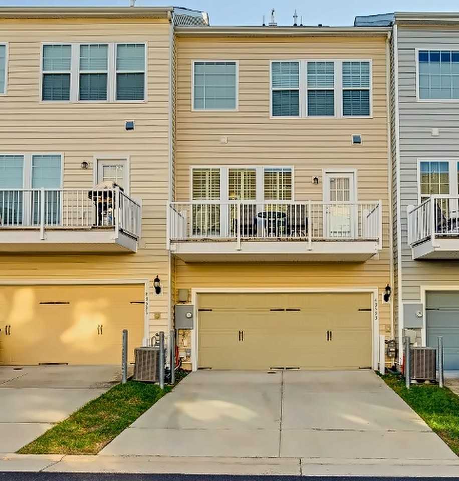43593 Taylor Tree Ter #43593 - Photo 4 of 50