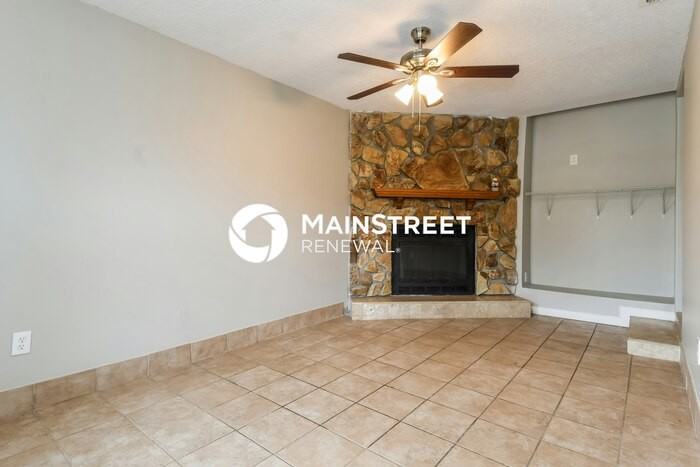 10321 Dobell Rd - Photo 6 of 16