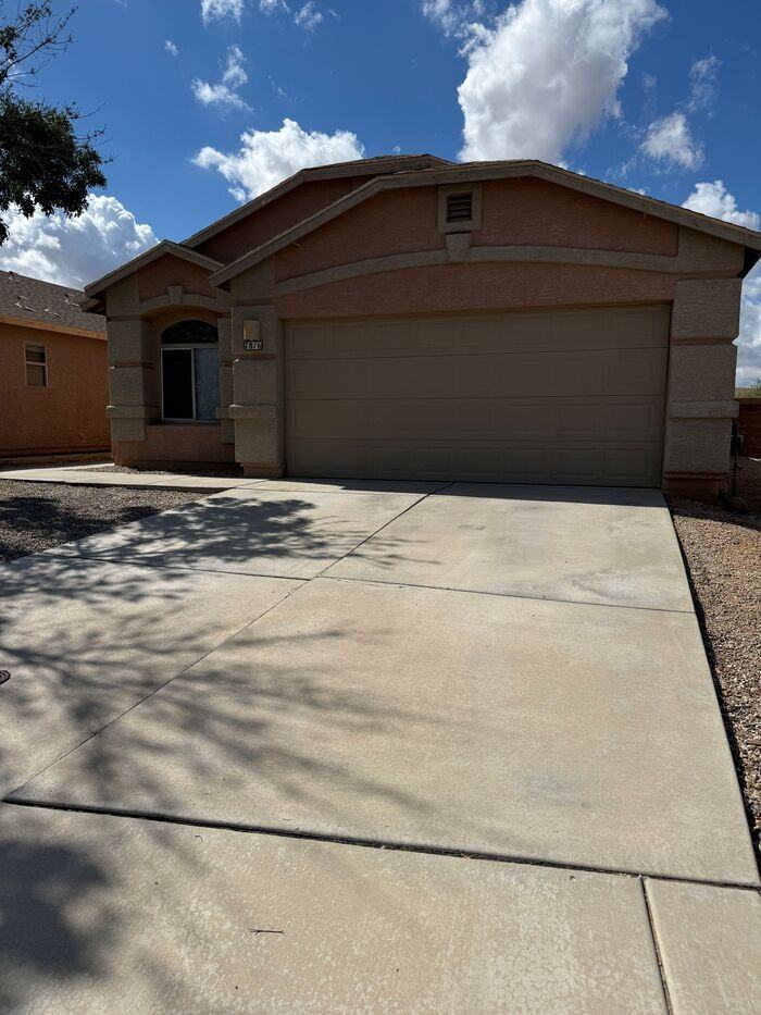 7816 S Hidden Places Loop - Photo 2 of 27