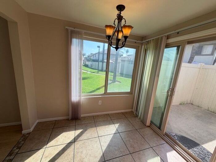 941 Pinyon Ct #19 - Photo 7 of 23